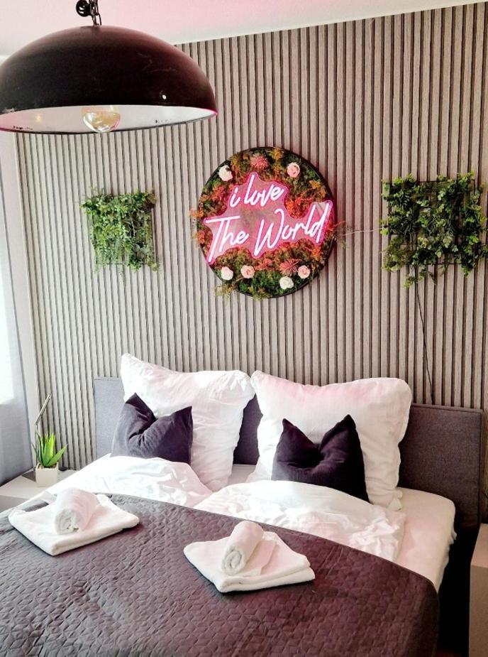 The World, Stilvolles Apartment, Stadtzentral, Parking Free, Late Check In Magdeburg Exterior foto